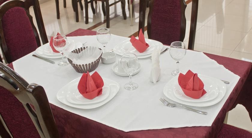 Astoria Hotel Тбилиси Екстериор снимка